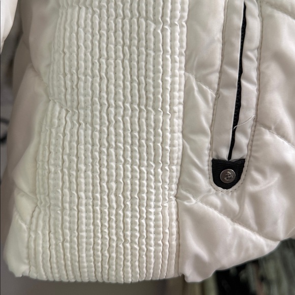 NAUTICA Pre-Loved Women's White Water Resistant Hooded Puffer Jacket SMALL - Picture 5 of 8